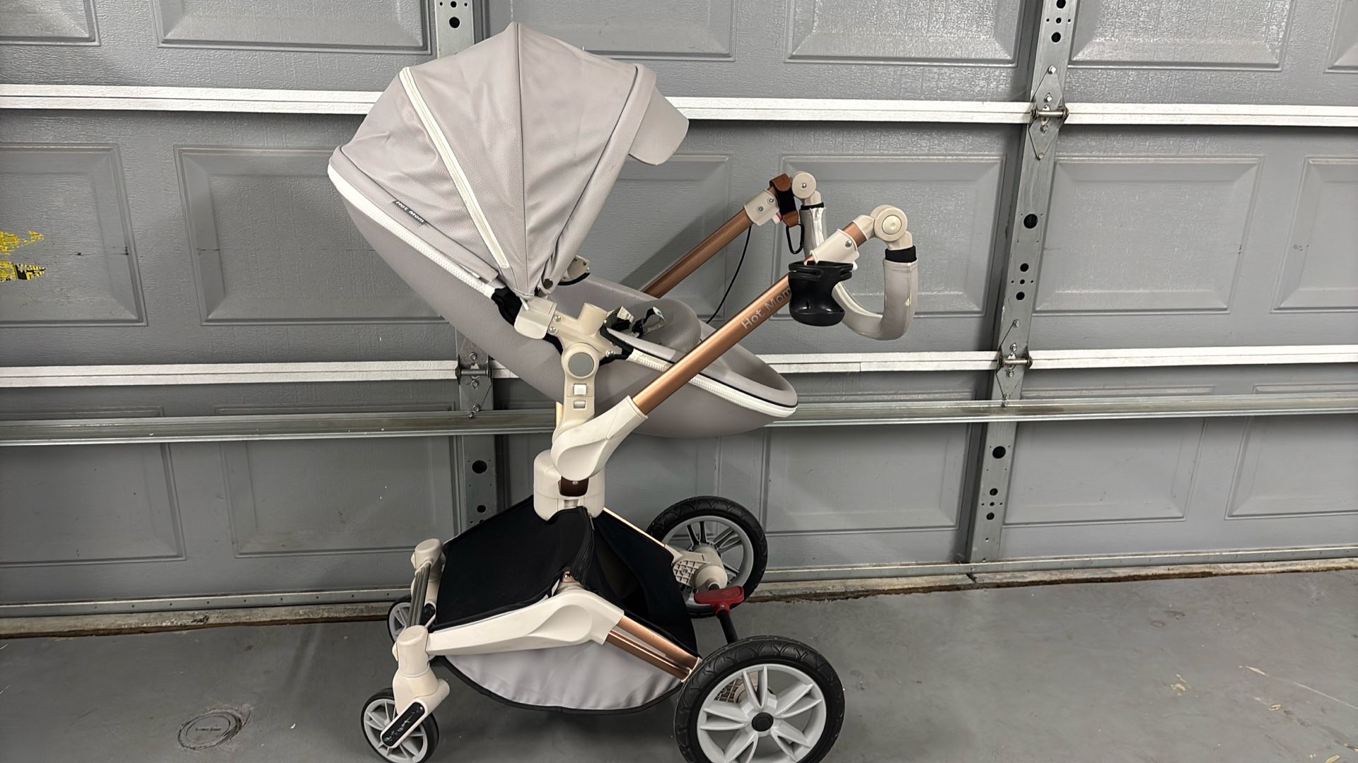 Hot Mom Baby/toddler Stroller
