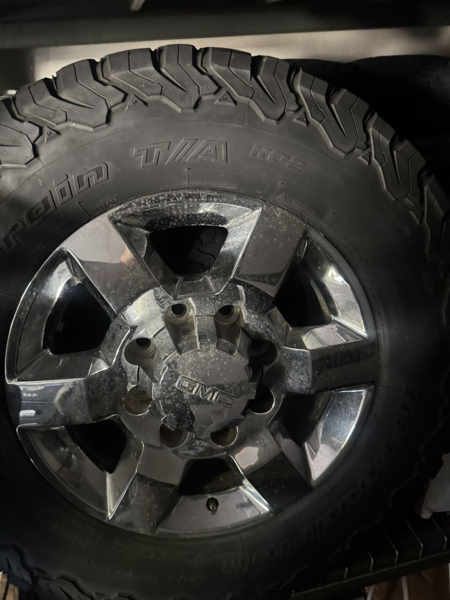 GMC SIERRA WHEELS