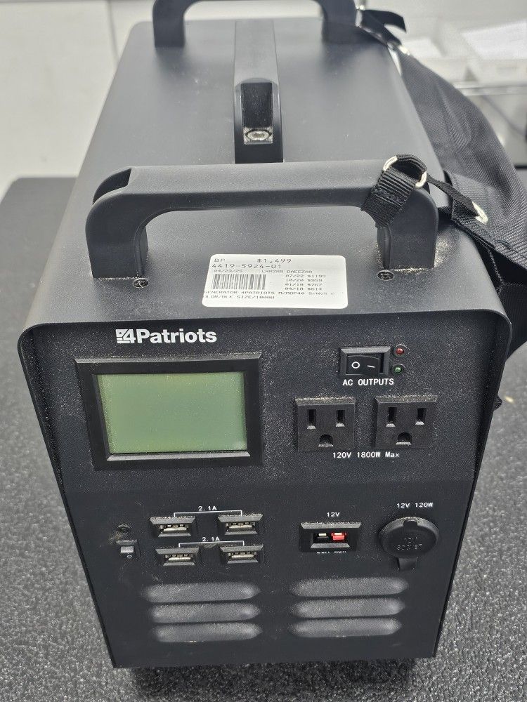 4PATRIOTS Generator With Solar Panels. 1800w. ASK FOR RYAN. #4(contact info removed)-01