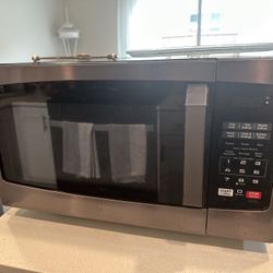 Microwave TOSHIBA EM925A5A-BS Countertop Oven, 0.9 Cu Ft With 10.6 Inch Removable Turntable, 900W, 6 Auto Menus, Mute Function & ECO Mode, Child Lock,