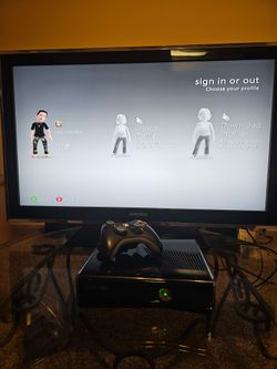 Microsoft Xbox 360 S Console & Games Bundle
