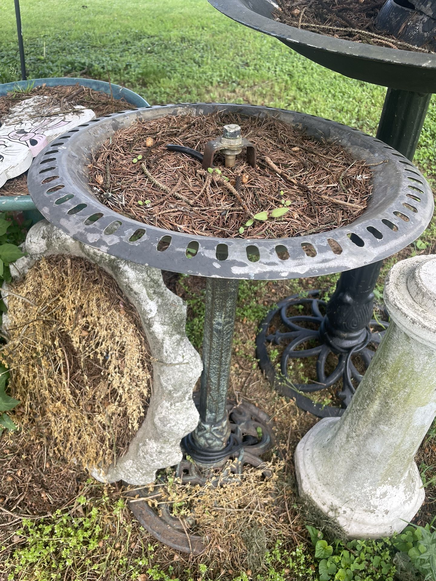 cast iron bird bath