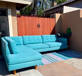 Sofa couch chaise sectional chaise mid century modern retro mcm living room furniture