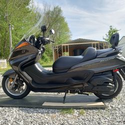 2009 Yamaha Majesty 400 $2200 OBO