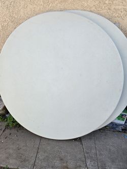 5ft round tables