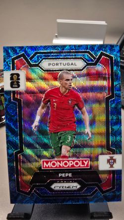 BLUE PRIZM CARD PEPE -PORTUGAL