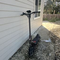 Kaabo mantis x plus dual motor e ecooter