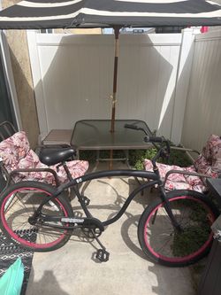 Matte Black Cruiser Bike with Pink Rims