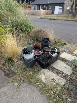 Pots!
