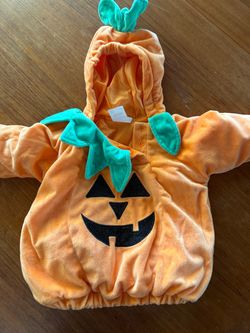 Infant pumpkin costume