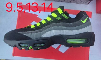 Air Max 95's Black Neon