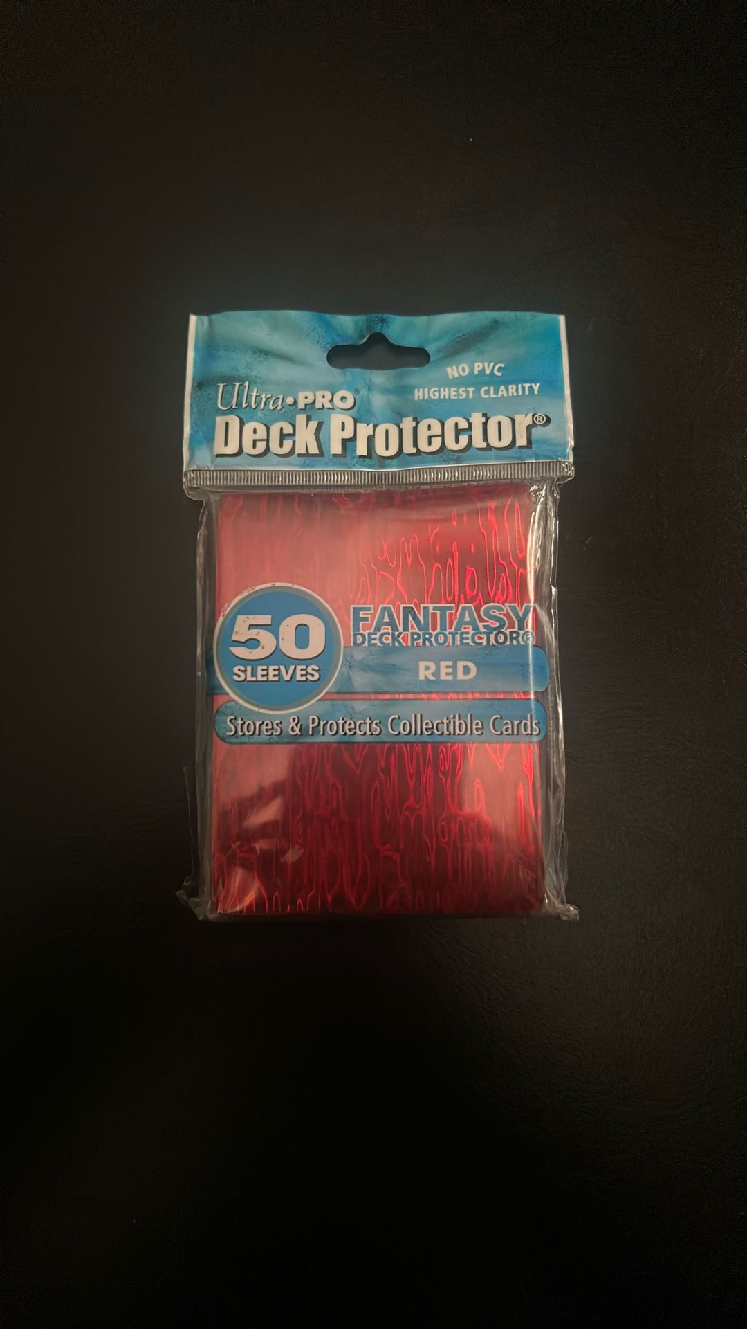 Ultra Pro Fantasy Red Sleeves