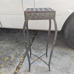 Outdoor Rustic Plant Stand