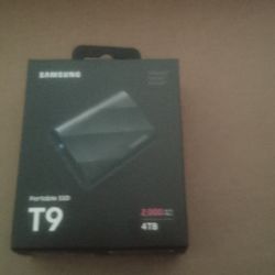 FLASH SALE: Samsung Portable SSD T9 4TB