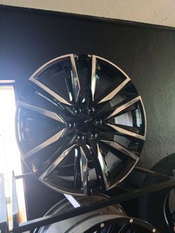 22x9 rims 6 lug 6x139 6x5.5 on new tires 305 40 22