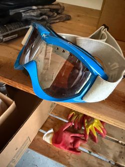 Anon Blue Ski Goggles with Strap