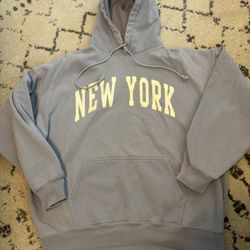 Brandy Melville Sweatshirt 