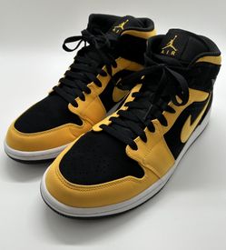 Nike Air Jordan 1 Retro Mid 'Reverse New Love'  Size 10