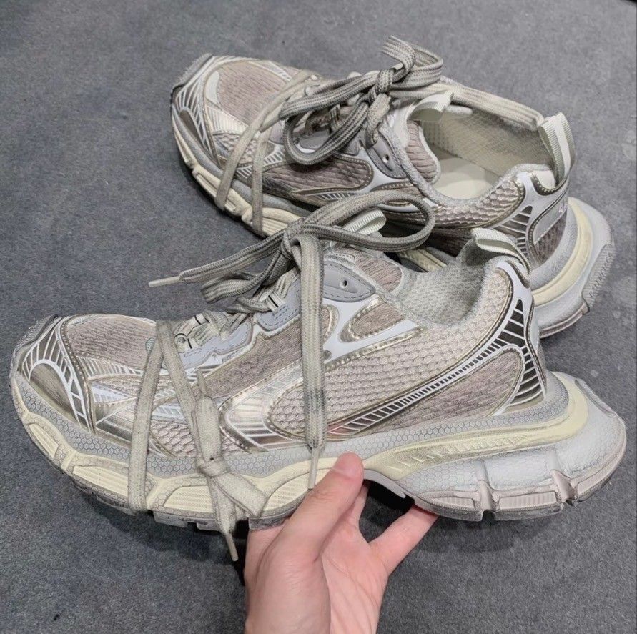 Mesh Lace-up Distressed Low-top Sneakers for Men Light Beige