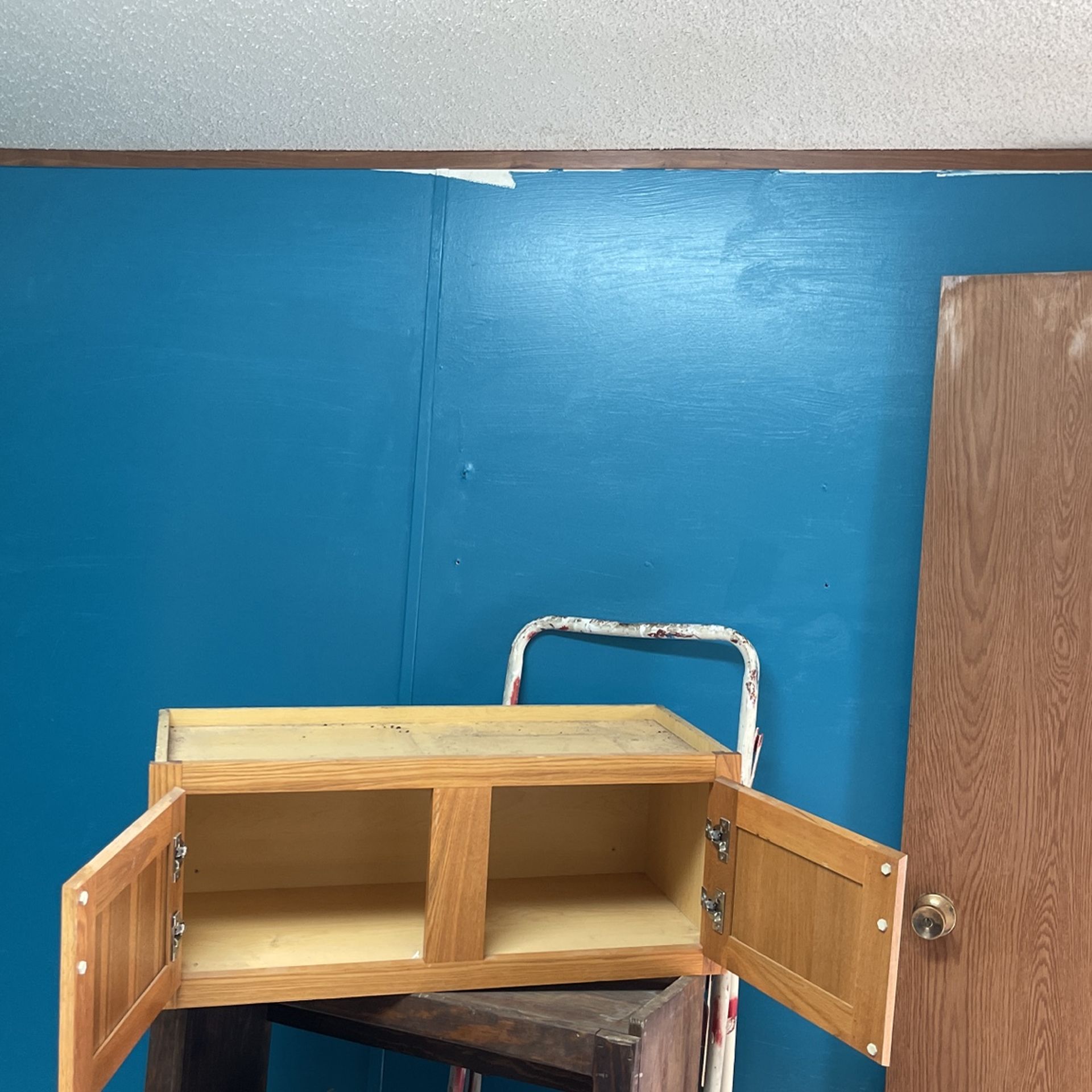 Cabinet That Goes Above A Refrigerator
