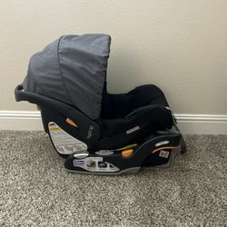 Chico Bravo Car seat & Base