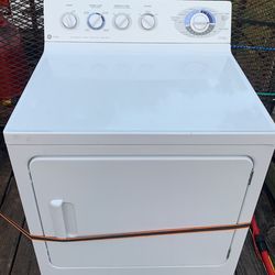 Like New Eg Dryer This Is A $500 Dryer