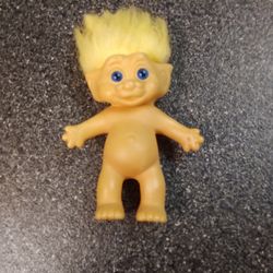 Vintage Rare Yellow Hair. Blue Eyes. 4" Tall    30 Bucks