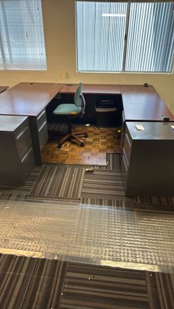 Free desks, Hon brand