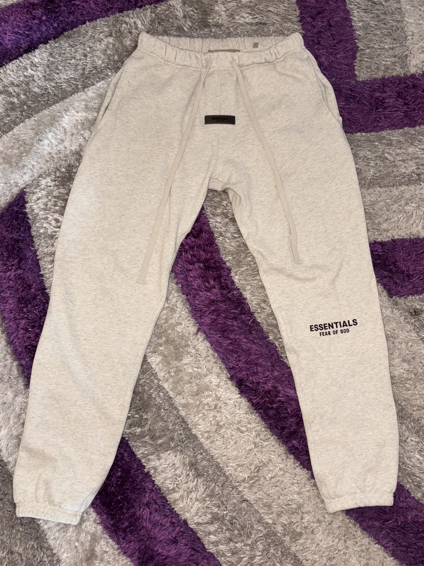 “SEND BEST OFFER” Light GreySlightly Used Essential Sweatpants