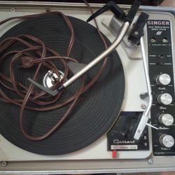Singer 1960s Portable Record Player/Turntable 