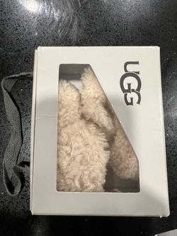 BABY UGGS