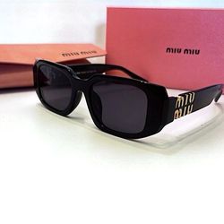 New MM Geometric Oval Black