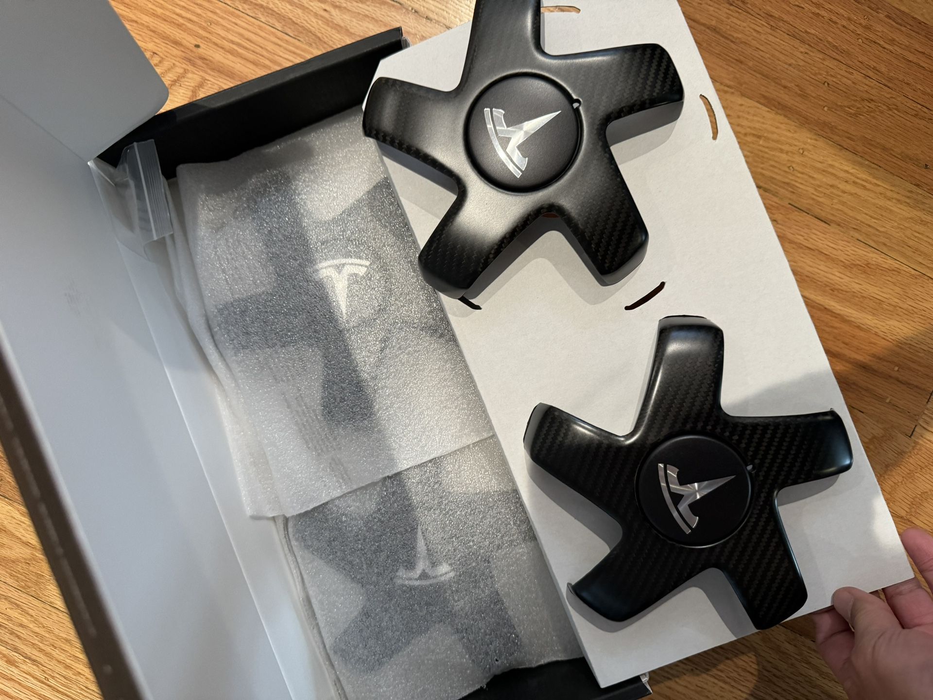 Carbon Fiber Wheel Cap Tesla 