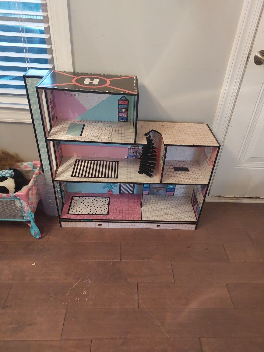 Lol Doll House