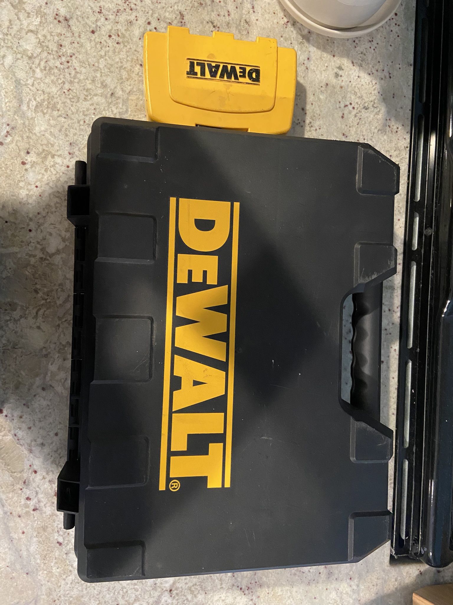 Dewalt Power Drill And Drill Bits Set