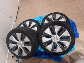 2023 Tesla Model Y 19” OEM Gemini Wheels
