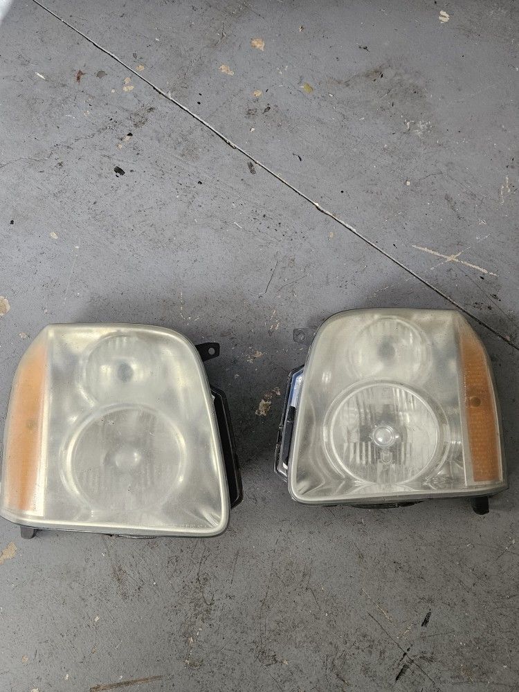 07 Yukon Headlights