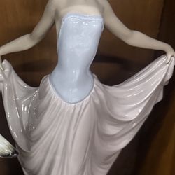 LLADRO #5050 DANCER 1979 LADY BALLERINA FIGURINE  - Retail $599
