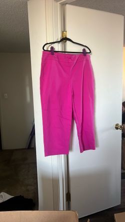 Capri  pants , Fuchsia Size 16- New