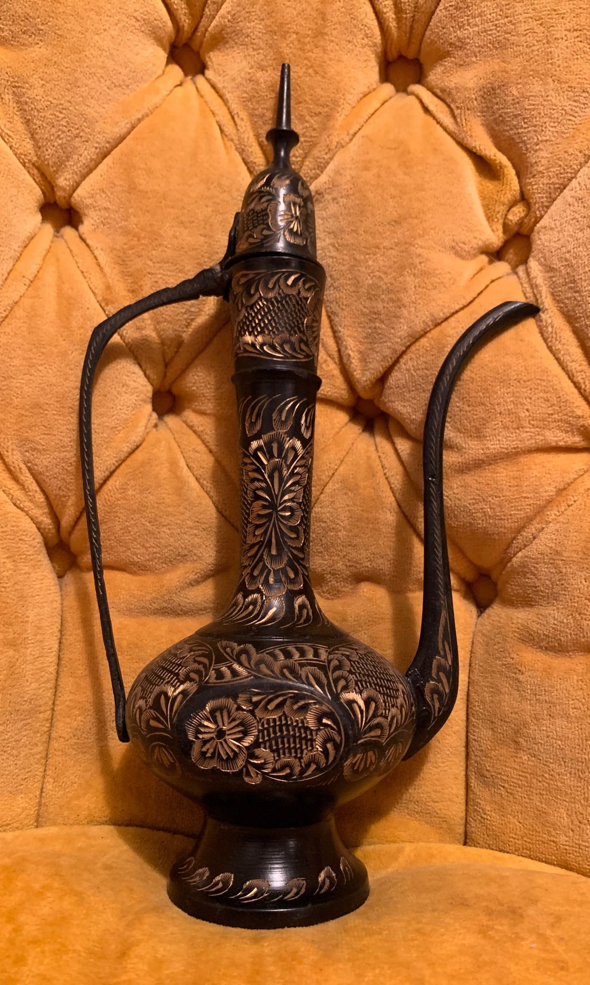 12 1/2” x 7 1/2” Stunning Tea Kettle pot ! Monroeville
