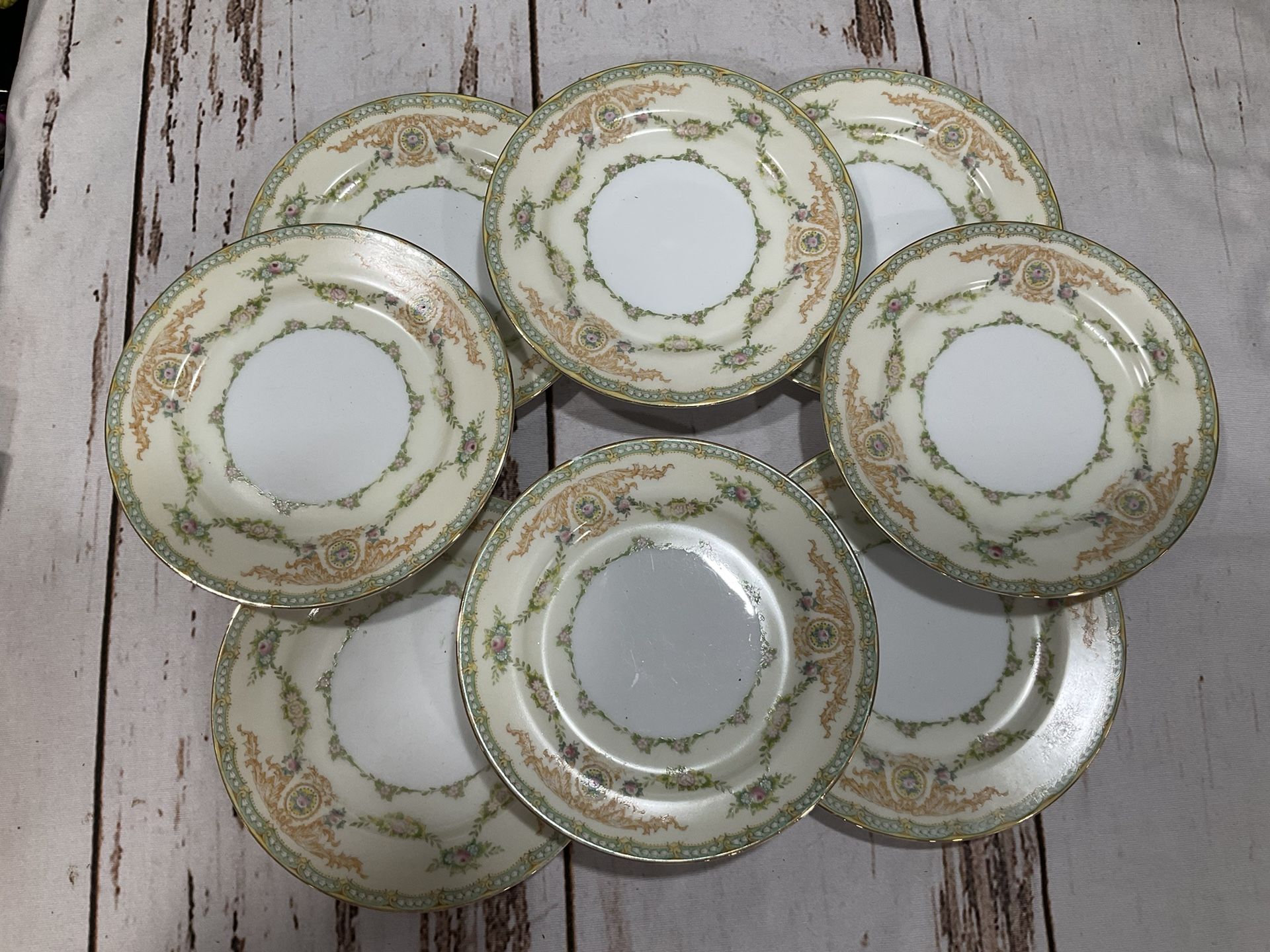 EIGHT MEITO CHINA MADE IN JAPAN TRIANON DESERT PLATES BY NORITAKE