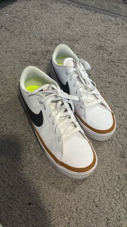 Nike shoes