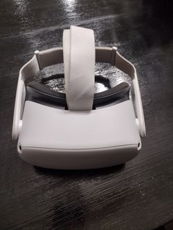 Oculus Quest 2 Headset Only 64gb