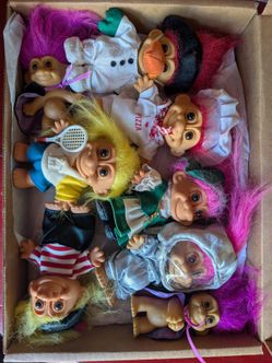 lot of 8 vintage russ trolls