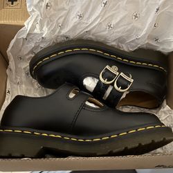 Womens Dr. Martens Mary Jane Casual Shoe - Black