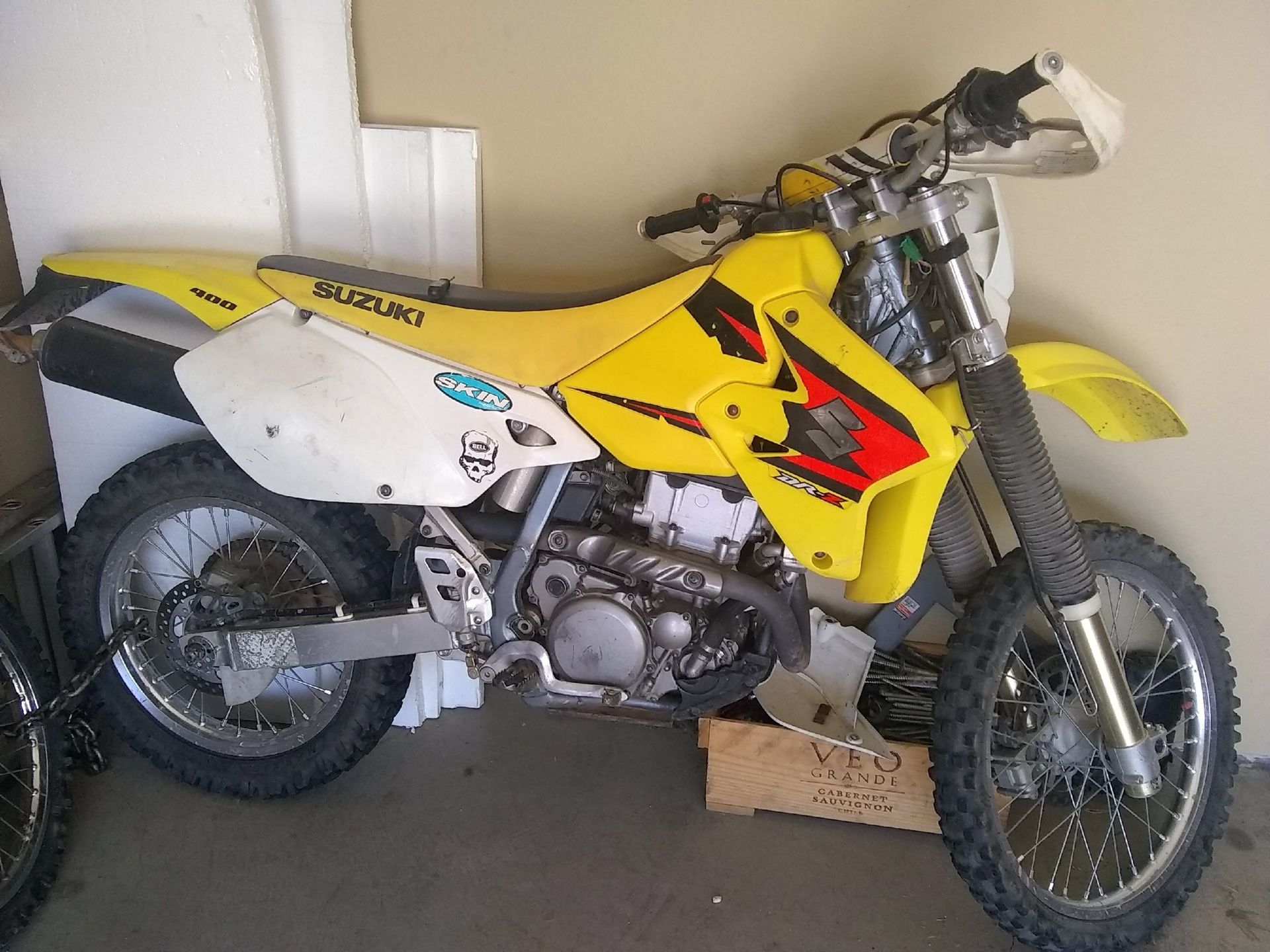 Suzuki DRZ 400 2005 for Sale in Coachella, CA OfferUp