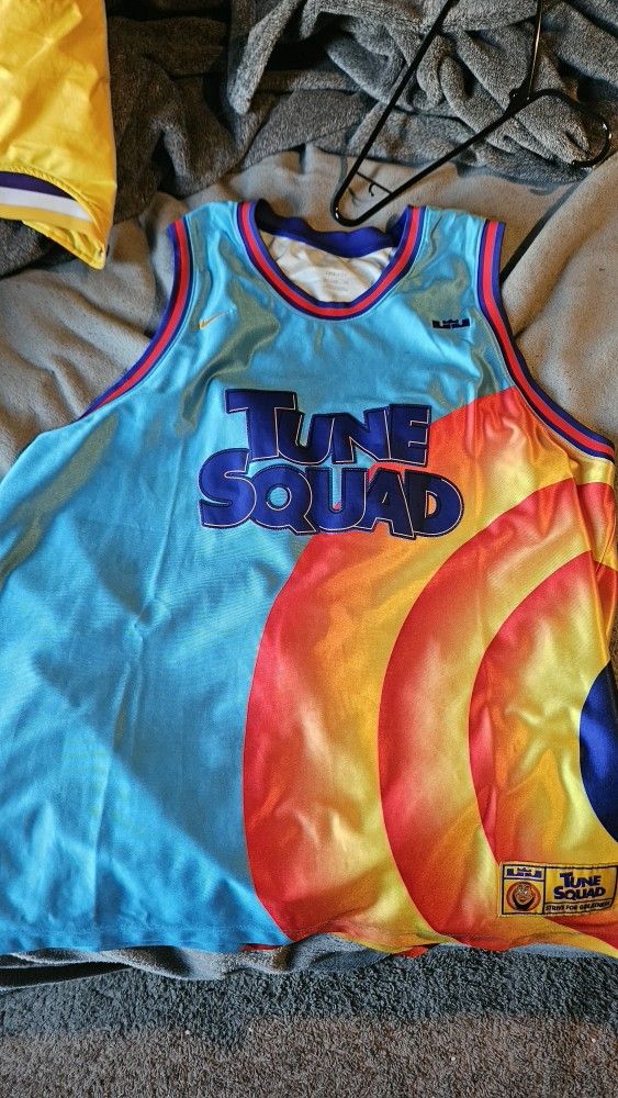 XXL LeBron Tune Squad Jersey