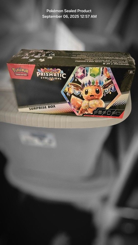 Pokémon Scarlett & Violet Prismatic Evolutions Suprise Box