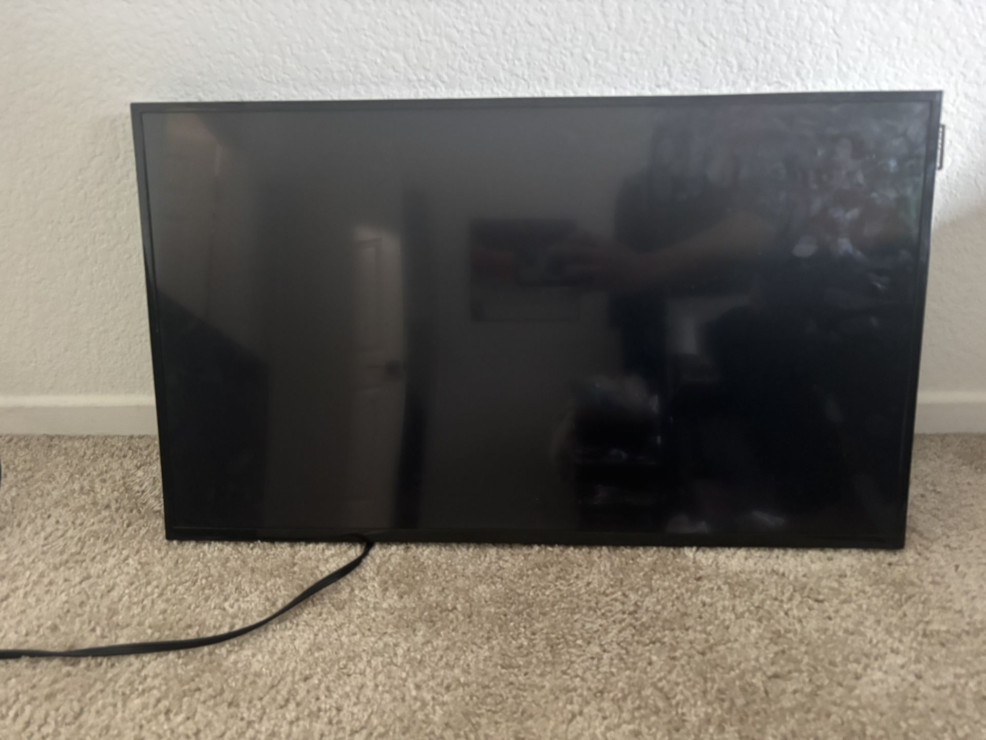 32" Samsung Professional Commercial LED Display (DM32E) - 24/7 Rated