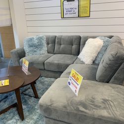 COMFY NEW CALI VELVET SECTIONAL SOFA ON SALE ONLY $799. IN STOCK SAME DAY DELIVERY 🚚 FINANCING AVAILABLE 